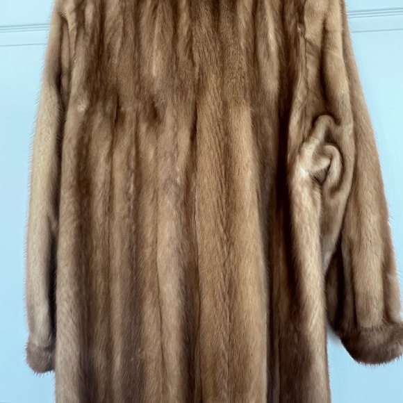 Beautiful Vintage Mink fur coat
